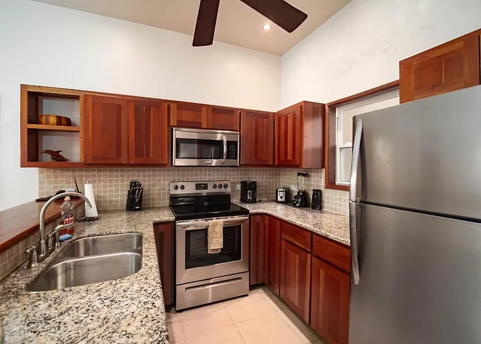 Residences At Barrier Reef 16a Garden View 1 Bedroom By Floreo San Pedro (Ambergris Caye)