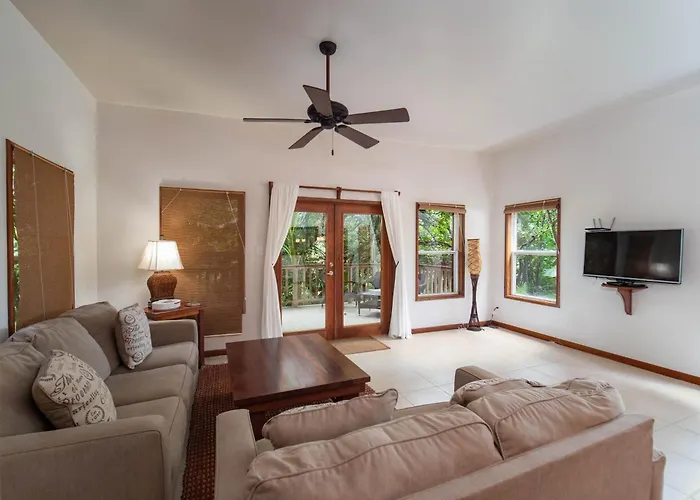 Residences At Barrier Reef 16a Garden View 1 Bedroom By Floreo * San Pedro (Ambergris Caye)