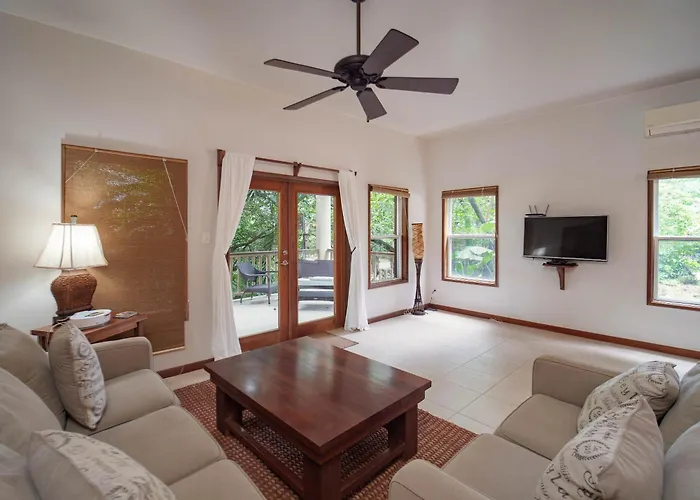 Residences At Barrier Reef 16a Garden View 1 Bedroom By Floreo Ferienhaus